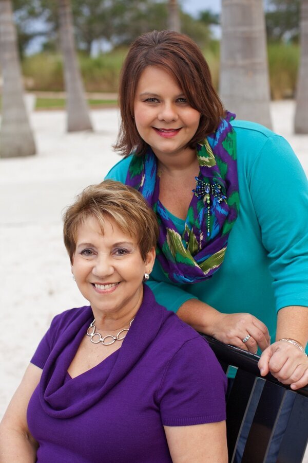 Joan & Julie Oliszewski